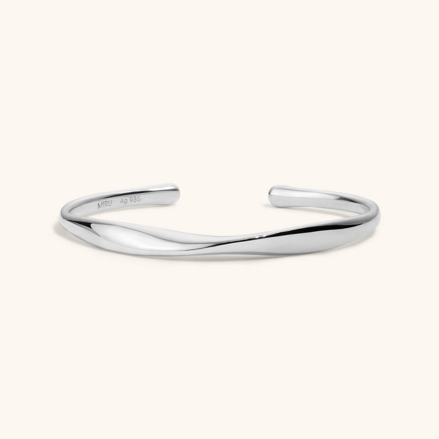 zMöbius Fine Cuff