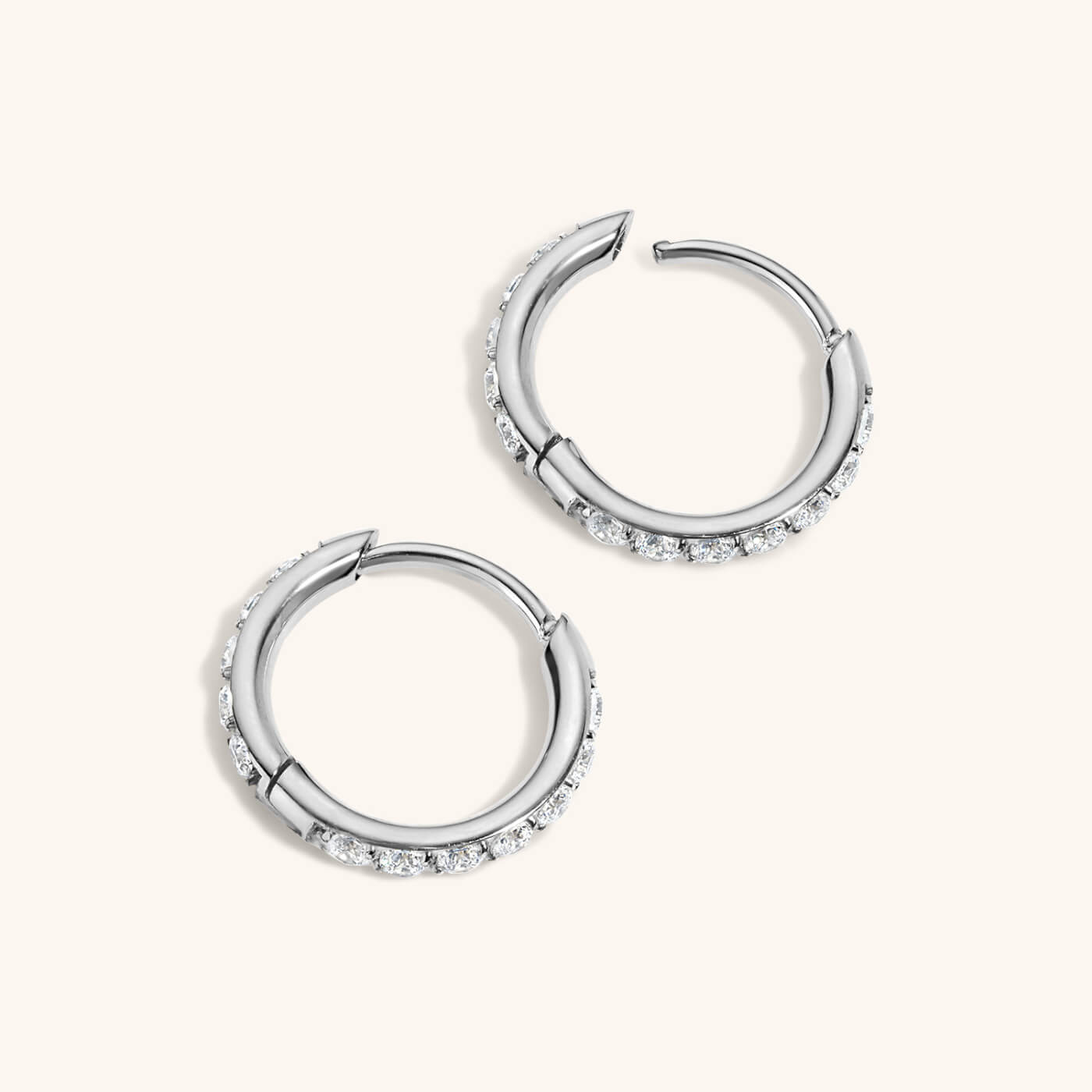 zPavé Huggie Hoops, 11mm